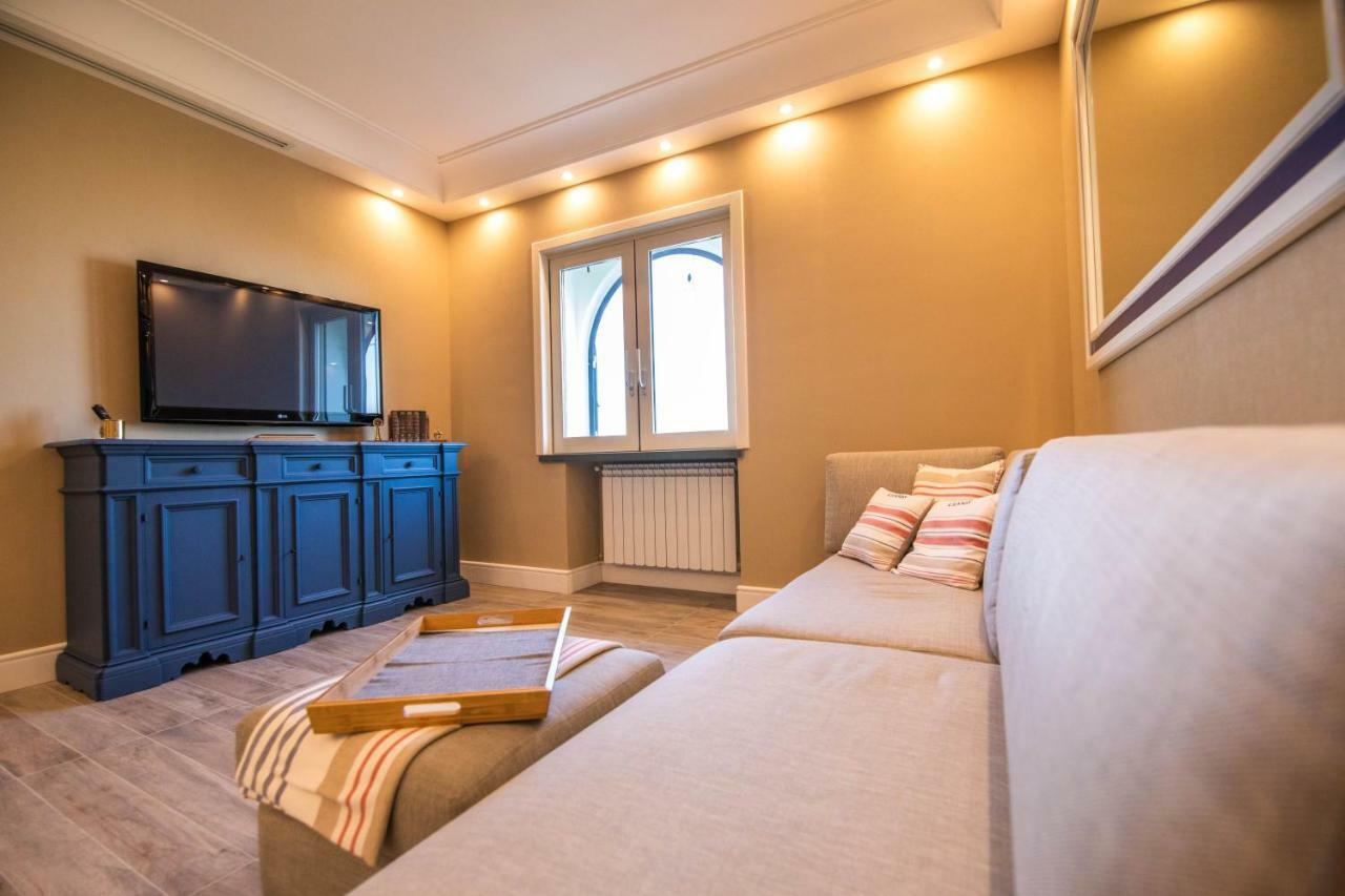 Le Fratte Luxury Holiday home *